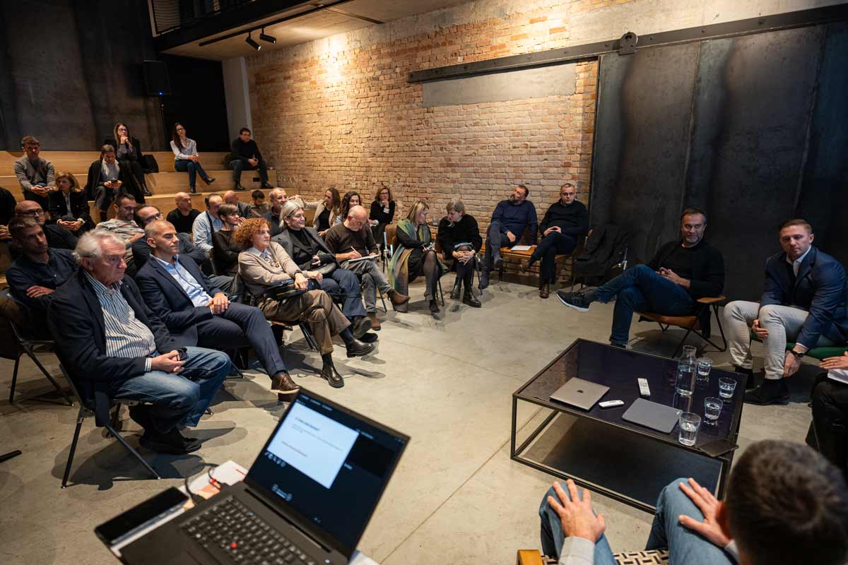 Tribina o novom Zakonu o gradnji održana u Uraniji - prostoru kreacije / foto: Sanjin Kaštelan